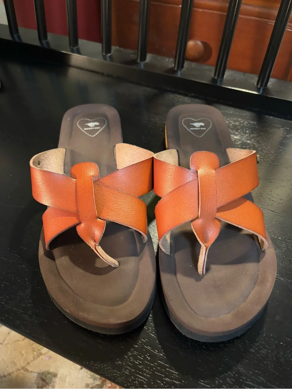 Rocket Dog Brown Tan Leather Slide Sandals - Picture 2 of 5